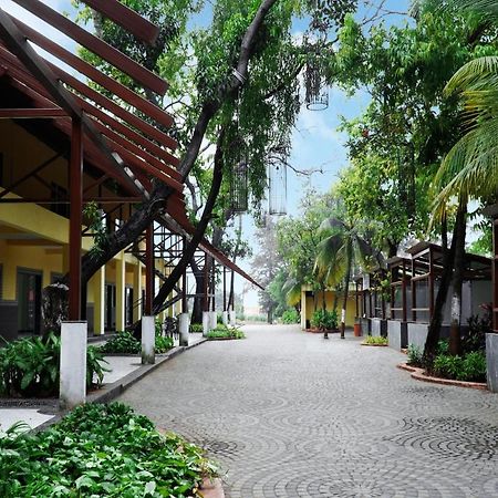 Shanti Resorts Valsad Ngoại thất bức ảnh